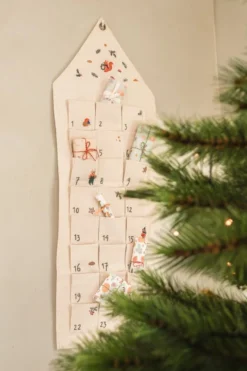 Adventskalender, ongebleekt bio-katoen, bosvondsten, 115 x 40 cm