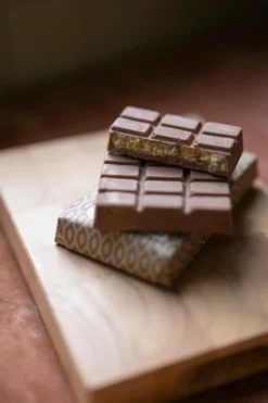 Chocoladetablet, melk en pistachecrème, 140 gram