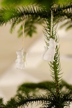 Hanger, porselein, hond, wit en goud