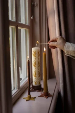 Kandelaar voor adventskaars, porselein, ster, roodbruin