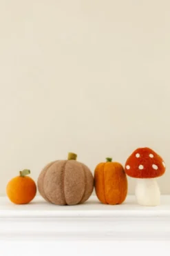 Pompoen langwerpig, vilt, oranje, 9 cm