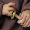 Rammelaar staaf met ringen, hout