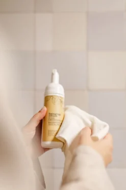 Reinigingsschuim voor het gezicht, normale/gecombineerde huid, 150 ml
