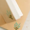 Schrift, kraftpapier, geborduurde lavendel, A6